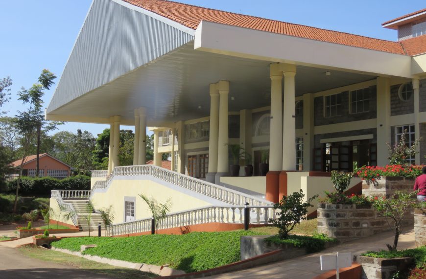 Kenya High School Modern Dining & Kitchen